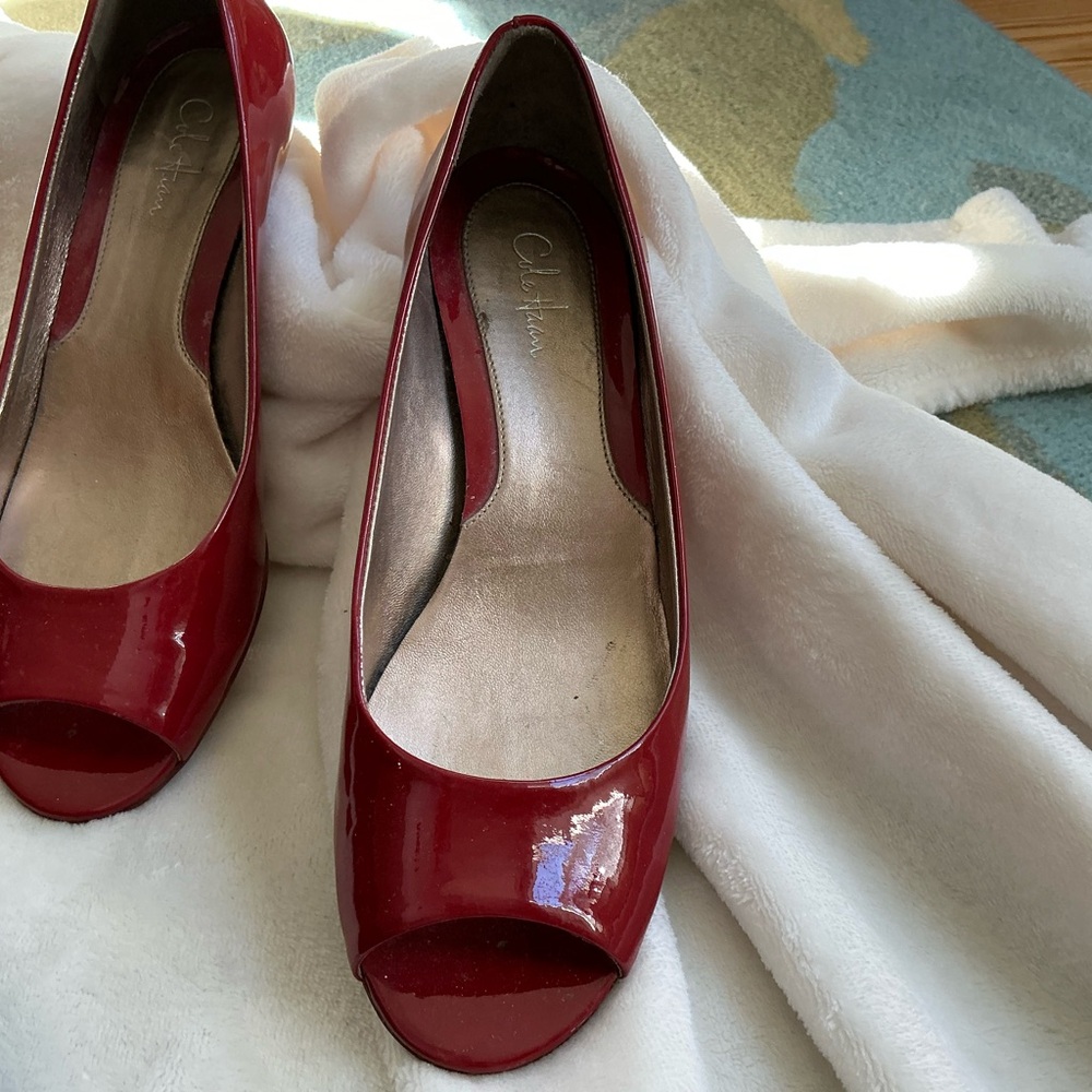 Cole Hahn patent leather shoes